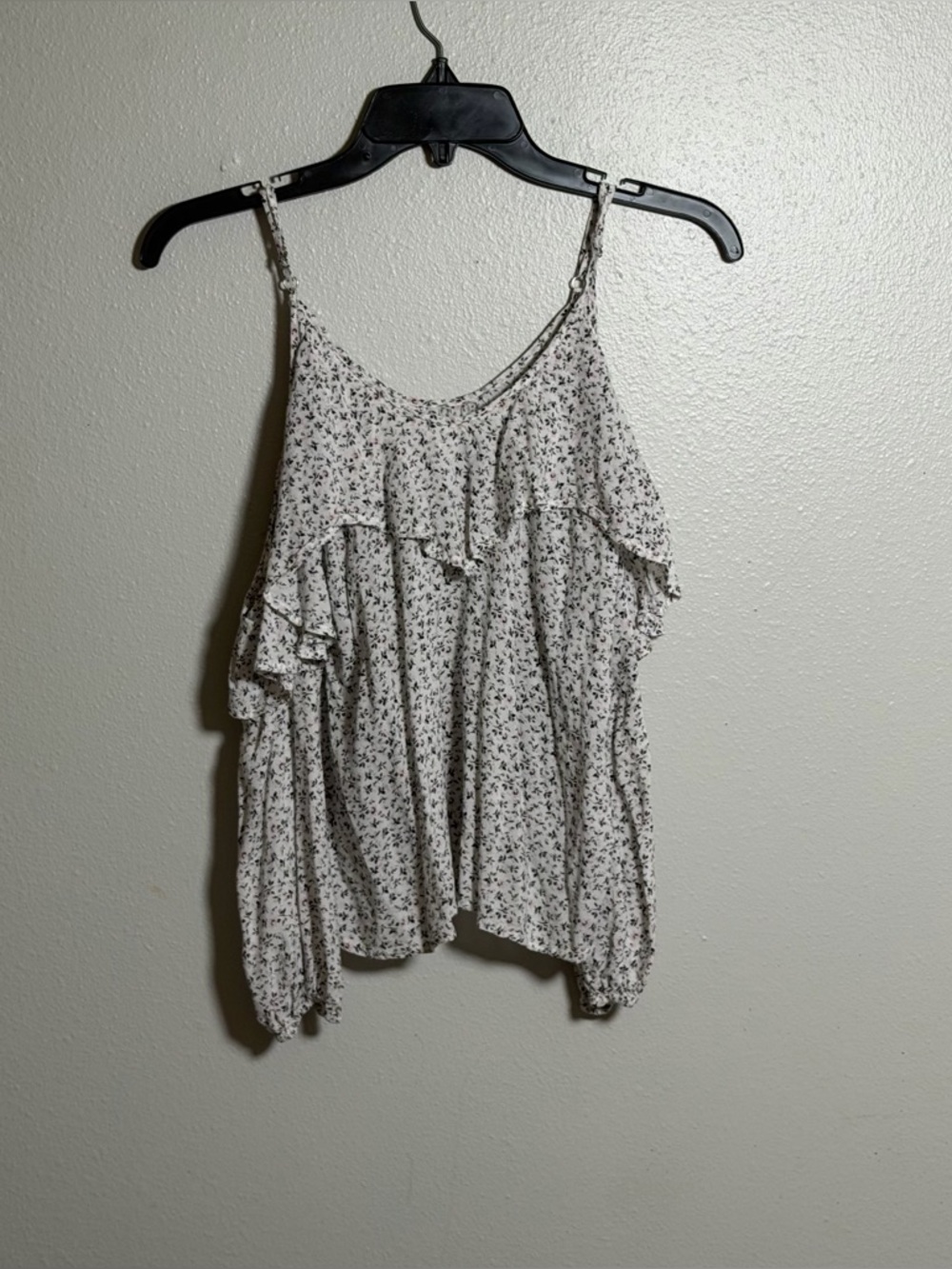 Abercrombie & Fitch Women Preppy Floral Ruffle Spaghetti Strap Top White size XS